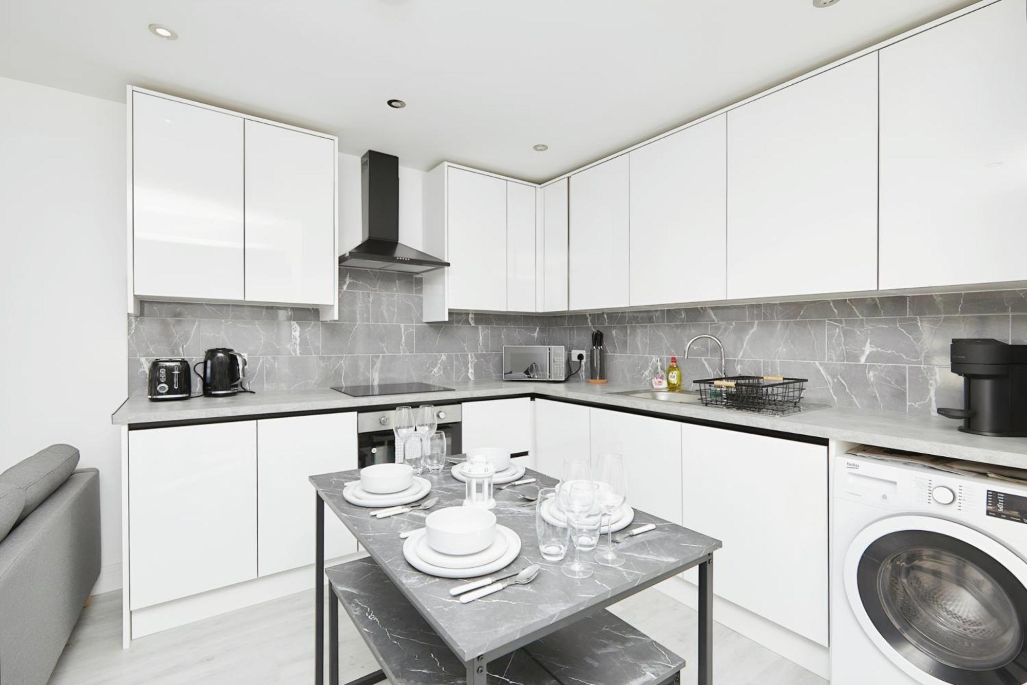Modern Home In Derby City Centre - Free Gated Parking Buitenkant foto